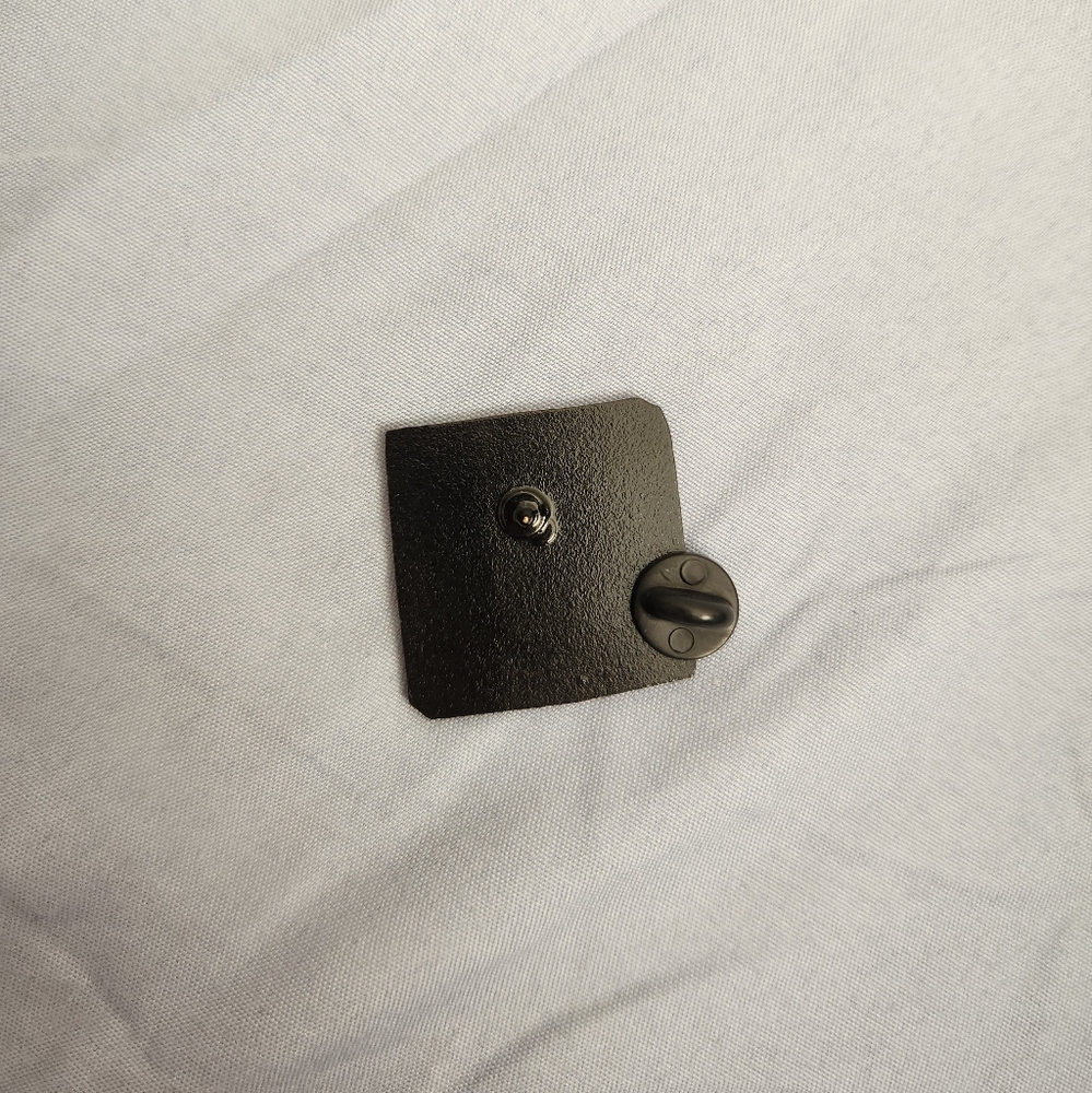 Bookish Pin - Picture 4 of 4